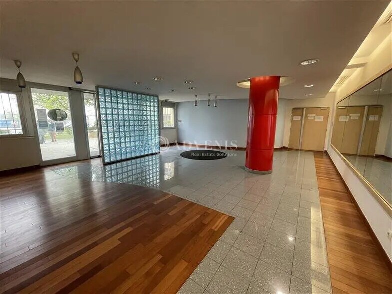 Bureau dans Aulnay-sous-Bois à louer - Photo de l’immeuble – Image 2 sur 8