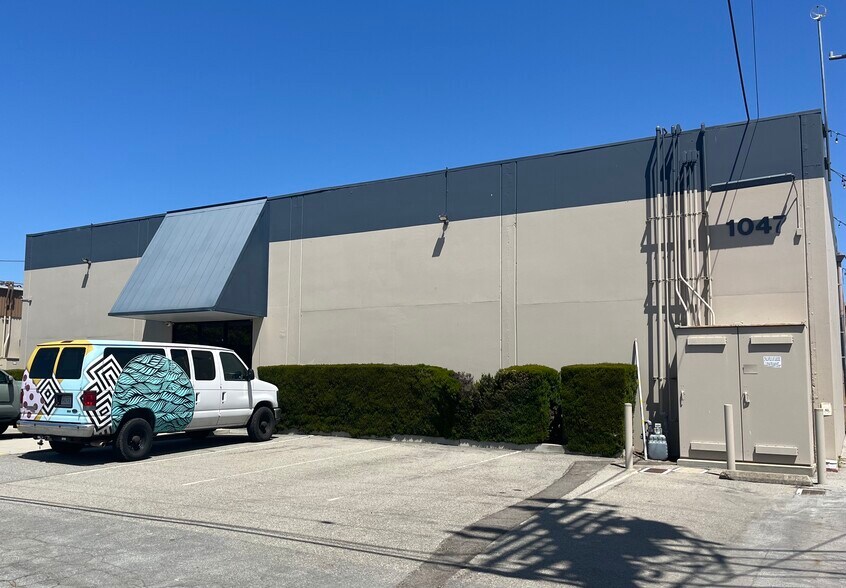 1047 17th Ave, Santa Cruz, CA à louer - Photo de l’immeuble – Image 1 sur 13