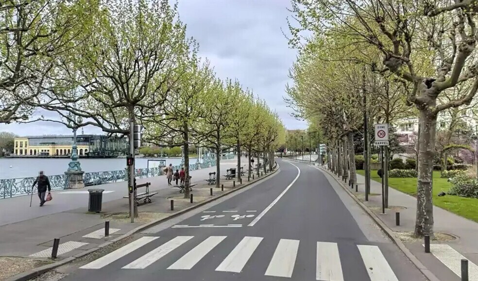 Local commercial dans Enghien-les-Bains à louer - Aérien – Image 2 sur 3