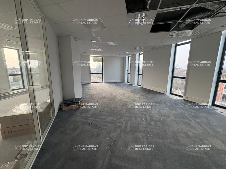 Bureau dans Nantes à louer - Photo de l’immeuble – Image 3 sur 16