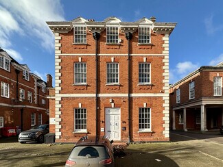 Plus de détails pour 4 Bluecoats Av, Hertford - Bureau à louer