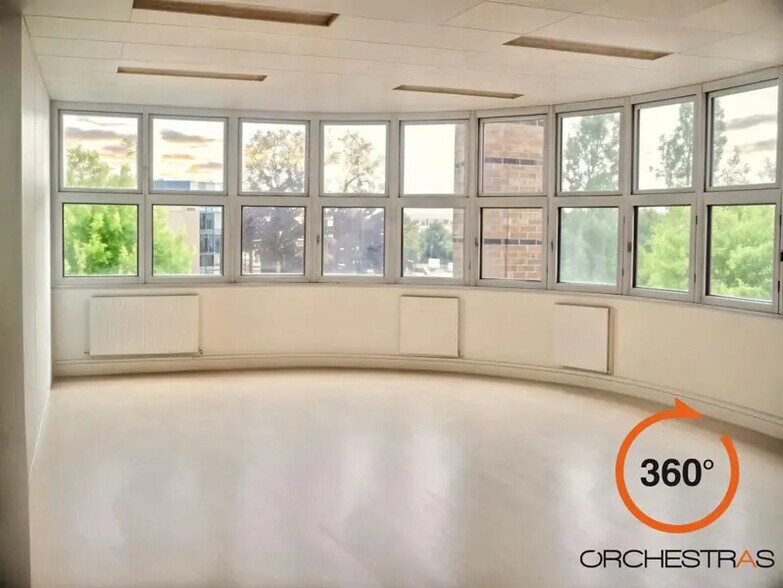 Bureau dans Noisy-le-Grand à vendre - Photo de l’immeuble – Image 3 sur 10