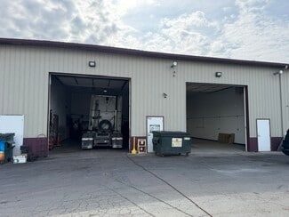 Plus de détails pour 2135 Maxim Dr, Rockdale, IL - Industriel/Logistique à louer