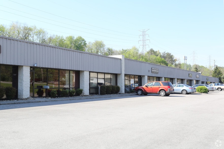 4028 Papermill Rd, Knoxville, TN à louer - Photo principale – Image 1 sur 10