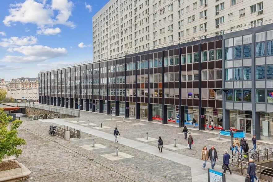 18-32 Terrasse Bellini, Puteaux à vendre - Photo de l’immeuble – Image 3 sur 14