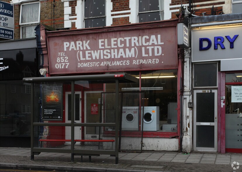 188 Hither Green Ln, Londres à louer - Photo de l’immeuble – Image 1 sur 2