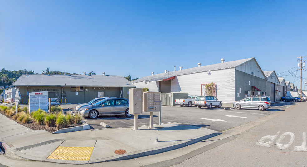 37 Duffy Pl, San Rafael, CA à vendre - Photo de l’immeuble – Image 2 sur 3