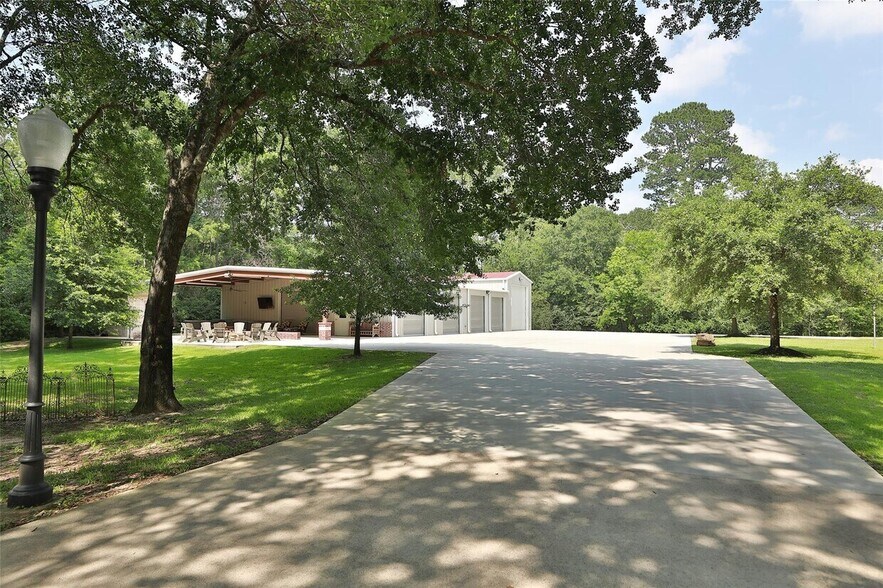 12126 Zion Rd, Tomball, TX à vendre - Photo de l’immeuble – Image 3 sur 8