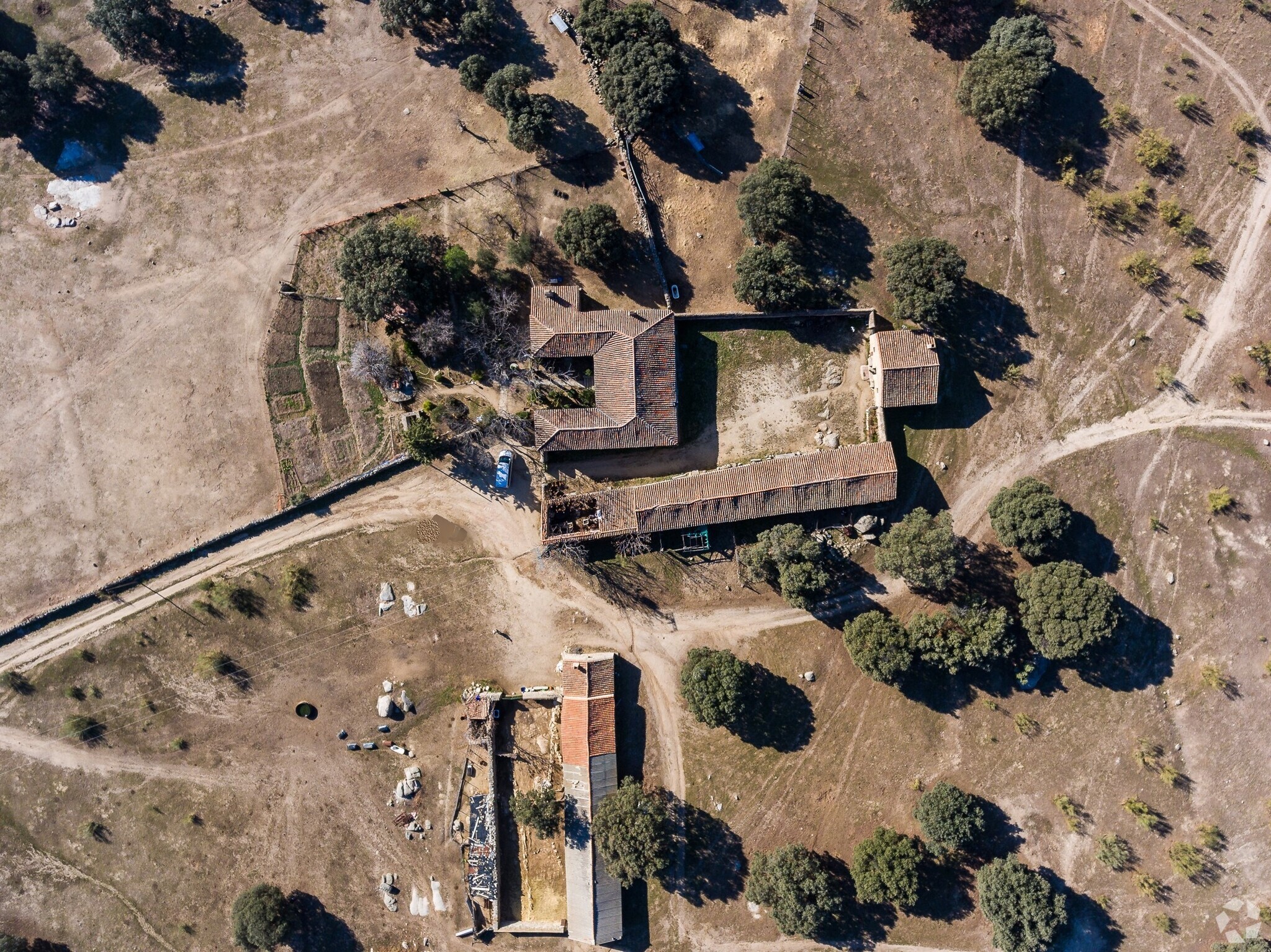 Terrain dans Colmenar del Arroyo, Madrid à vendre Photo principale– Image 1 sur 25