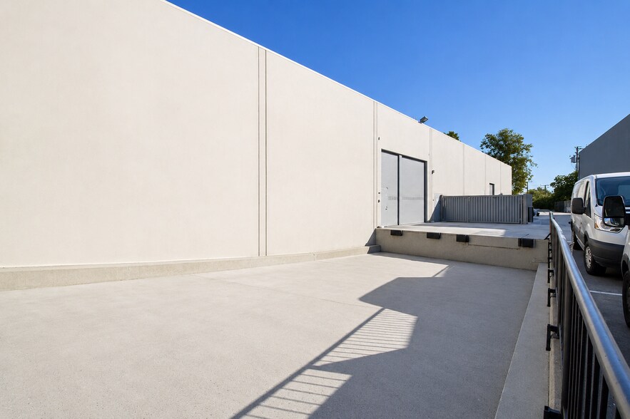 3975 Landmark St, Culver City, CA à louer - Photo de l’immeuble – Image 2 sur 6