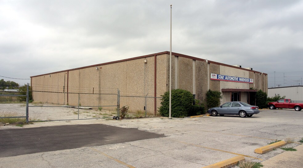400 South Fwy, Fort Worth, TX à vendre - Photo de l’immeuble – Image 2 sur 4