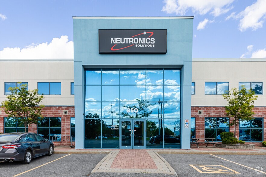 350 Palladium Dr, Ottawa, ON à vendre - Photo de l’immeuble – Image 2 sur 5