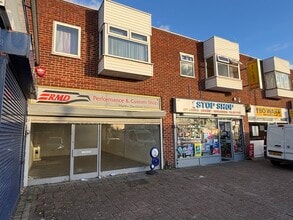 77-89 Northumberland Av, Reading à louer Photo de l’immeuble– Image 2 sur 6