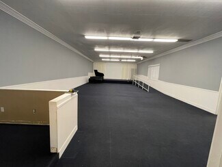 Plus de détails pour 18515 Sherman Way, Reseda, CA - Local commercial à vendre