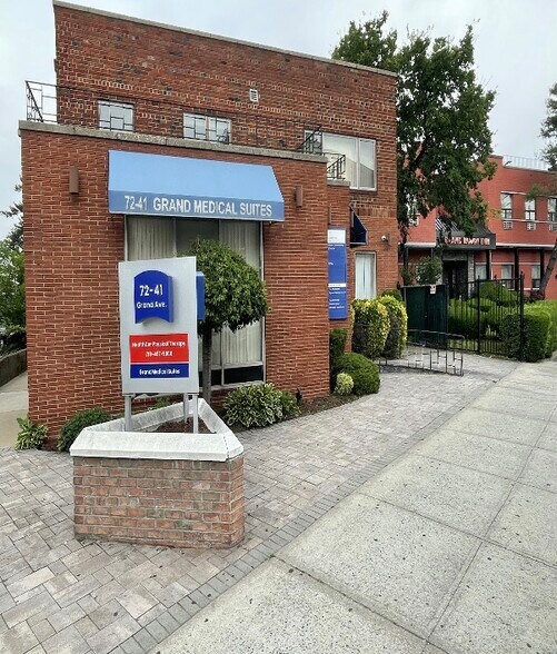 72-41 Grand Ave, Flushing, NY à louer - Photo de l’immeuble – Image 2 sur 14