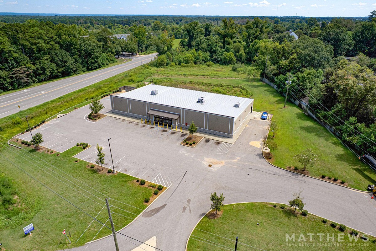 3900 Lower Wetumpka Rd, Montgomery, AL à vendre Photo de l’immeuble– Image 1 sur 4