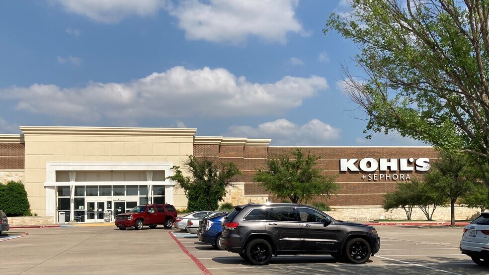 7010 Preston Rd, Frisco, TX à louer - Photo de l’immeuble – Image 3 sur 17