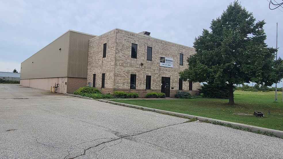 435 Silver Creek Industrial Dr, Windsor, ON à vendre - Photo principale – Image 1 sur 1