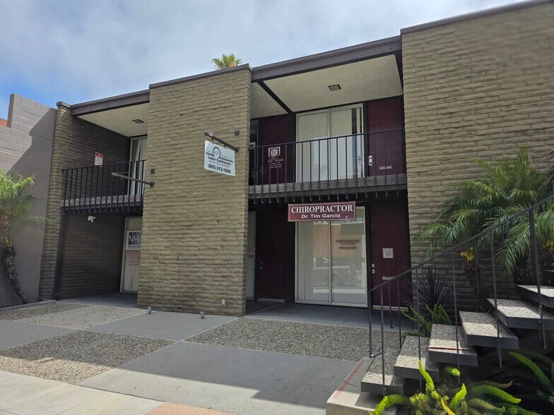 228 S A St, Oxnard, CA à vendre - Photo de l’immeuble – Image 2 sur 18