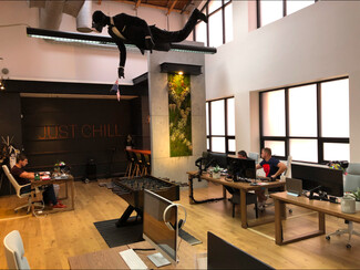 Plus de détails pour 114 N Brand Blvd, Glendale, CA - Bureau à louer
