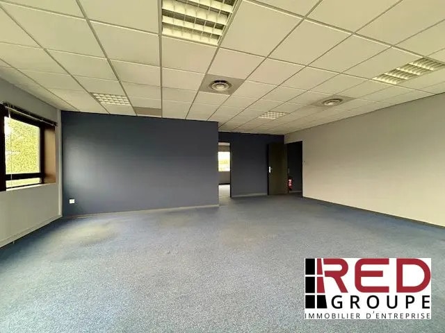 Bureau dans Venelles à louer - Photo de l’immeuble – Image 2 sur 6