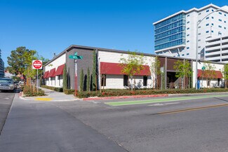Plus de détails pour 530 S 6th St, Las Vegas, NV - Bureau à louer