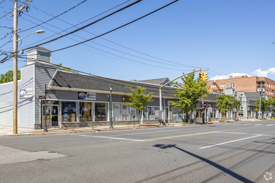 476-500 Merrick Rd, Lynbrook, NY à louer - Photo principale – Image 3 sur 3
