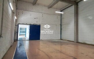 Plus de détails pour Local d'activités à louer