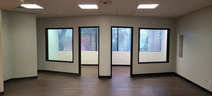 3434 Midway Dr, San Diego, CA à louer Photo intérieure– Image 1 sur 4