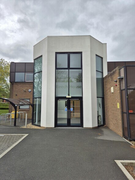 Breckland, Milton Keynes à louer - Photo de l’immeuble – Image 2 sur 4