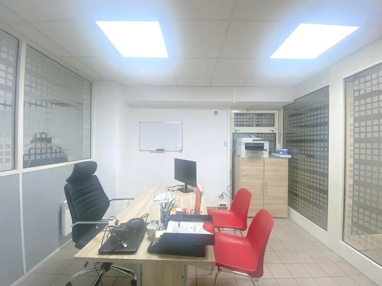 Bureau dans Metz à louer - Photo de l’immeuble – Image 3 sur 19