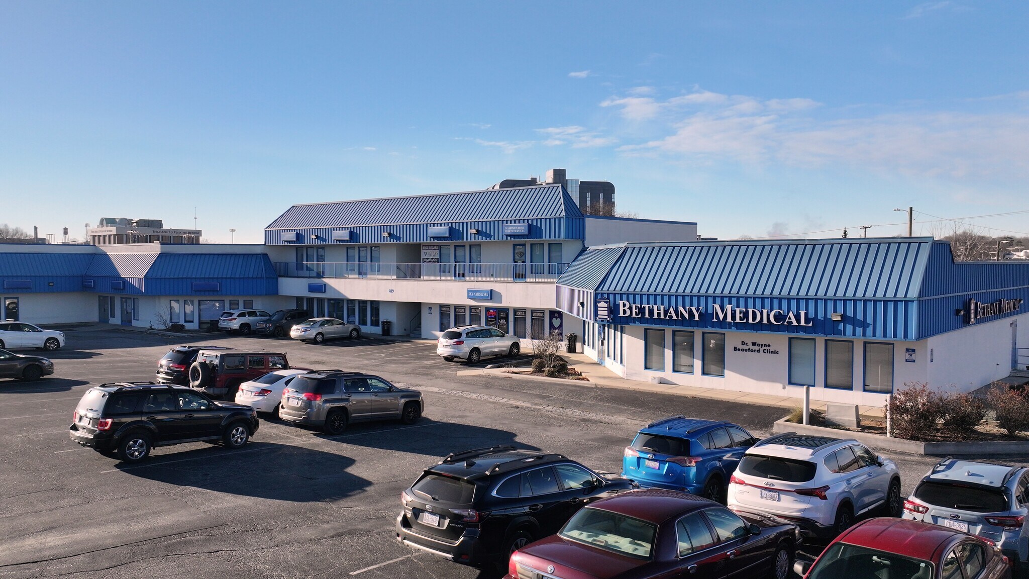 801 N Main St, High Point, NC à louer Photo principale– Image 1 sur 6