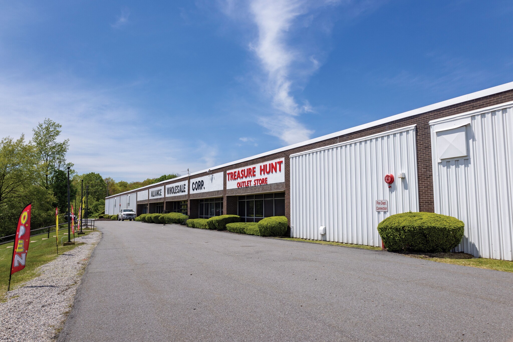209 W Clay Ave, West Hazleton, PA à louer Photo principale– Image 1 sur 2