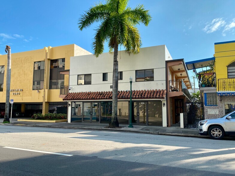 2268 SW 8th St, Miami, FL à vendre - Photo de l’immeuble – Image 1 sur 12