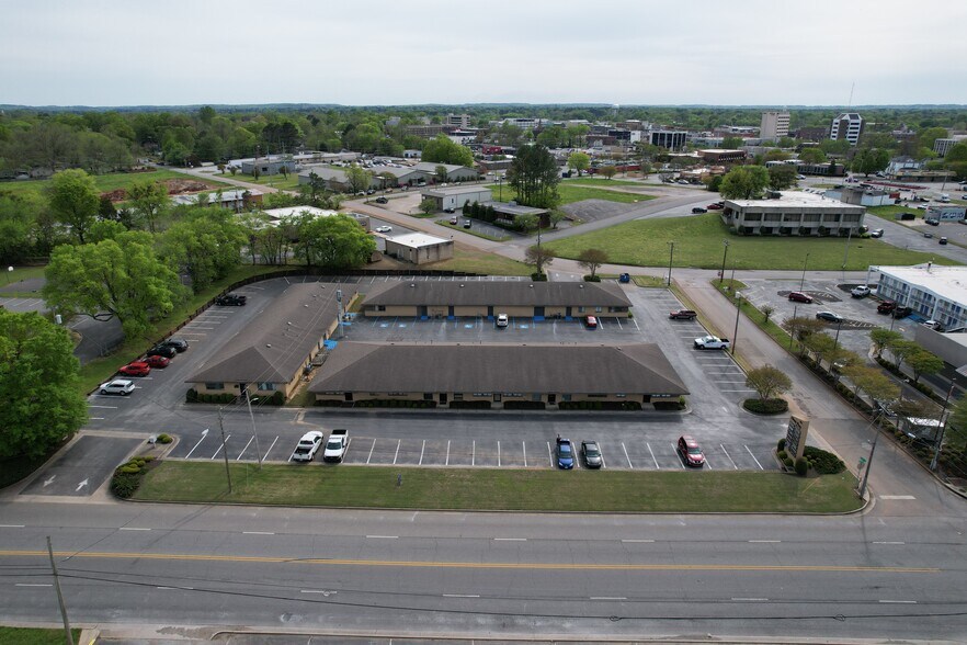 801 NE Church St, Decatur, AL à louer - Photo de l’immeuble – Image 1 sur 5