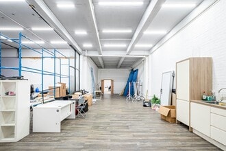 18 Plumbers Row, Londres à louer Photo intérieure– Image 2 sur 13