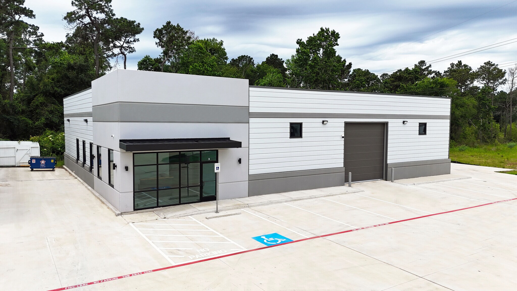 27435 Oak Ridge North School Rd, Conroe, TX à louer Photo de l’immeuble– Image 1 sur 7