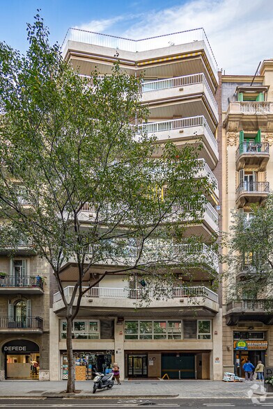 Carrer d'Aragó, 56, Barcelone, Barcelona à louer - Photo principale – Image 1 sur 1