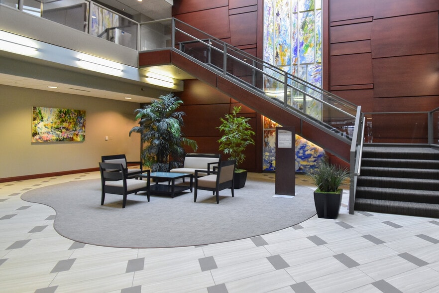 140 John James Audubon Pkwy, Buffalo, NY à louer - Hall d’entrée – Image 3 sur 7