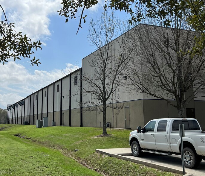 939 Pont Des Mouton Rd, Lafayette, LA à louer - Photo de l’immeuble – Image 3 sur 5