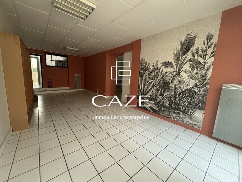Bureau dans Saintes à vendre - Photo de l’immeuble – Image 3 sur 11