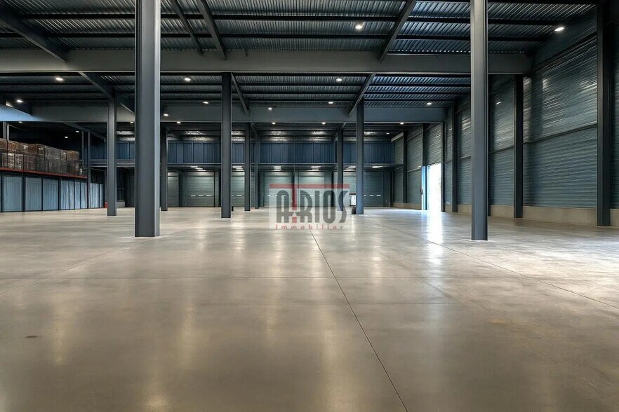 Industriel/Logistique dans La Crau à louer - Photo de l’immeuble – Image 2 sur 7