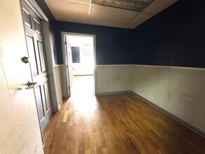4554 N Broadway, Chicago, IL à louer Photo intérieure– Image 1 sur 5