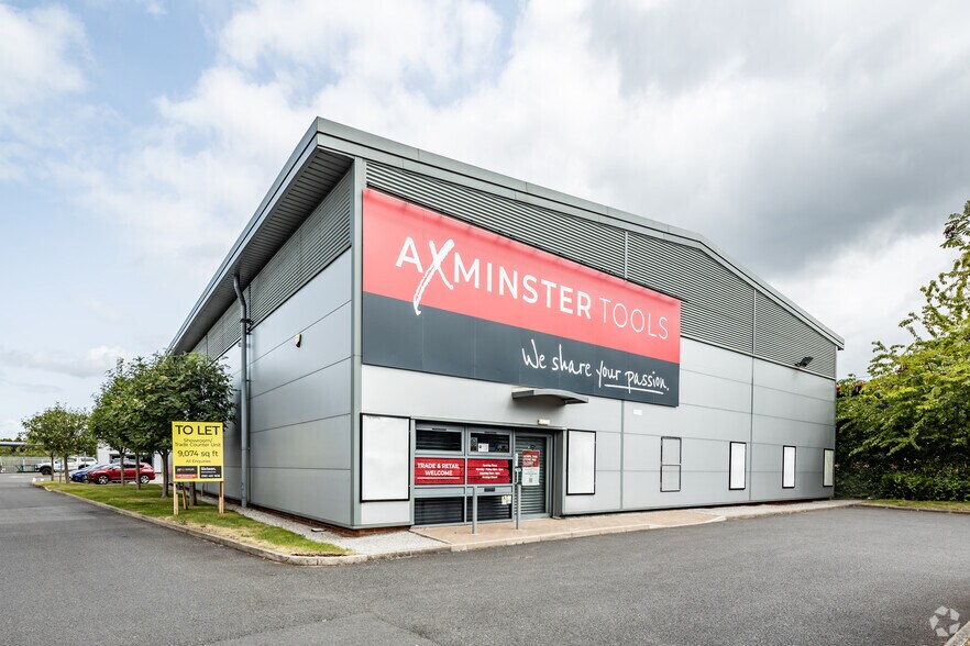 Kerfoot St, Warrington à louer - Photo de l’immeuble – Image 1 sur 6