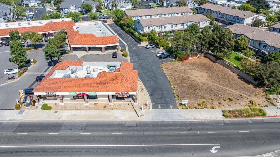 101 E Foothill Blvd, Pomona, CA à louer - Photo de l’immeuble – Image 2 sur 18