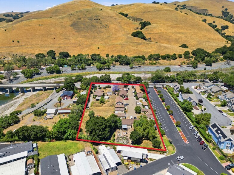 559-585 Old Canyon Rd, Fremont, CA à vendre - Photo de l’immeuble – Image 3 sur 8