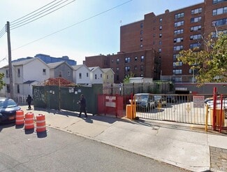 Plus de détails pour 8816 168th Pl, Jamaica, NY - Terrain à vendre
