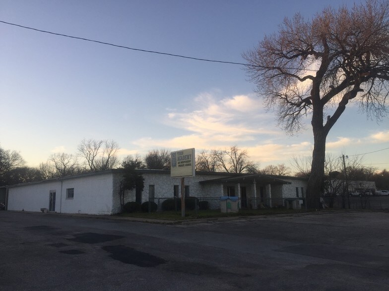 1200 S Main St, Weatherford, TX à louer - Photo de l’immeuble – Image 2 sur 47