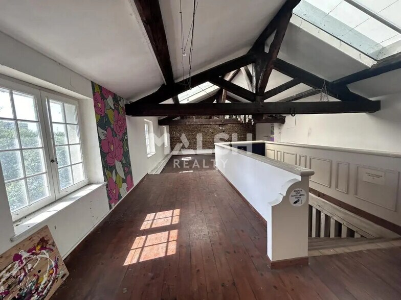 Local commercial dans Caluire-et-Cuire à vendre - Photo de l’immeuble – Image 2 sur 9