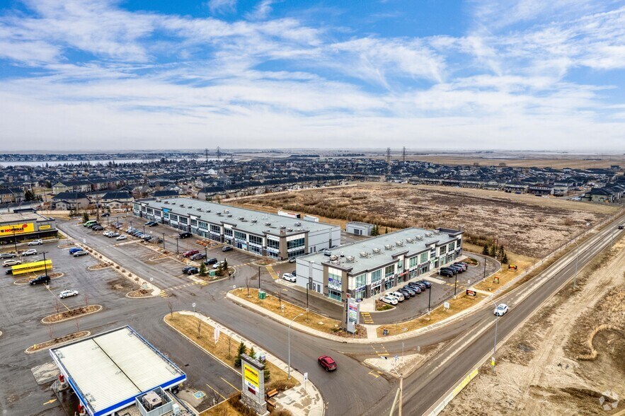 100 Range Rd, Chestermere, AB à louer - Aérien – Image 2 sur 5